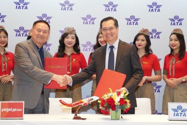 Học viện Hàng không Vietjet tham gia mạng lưới đào tạo của IATA