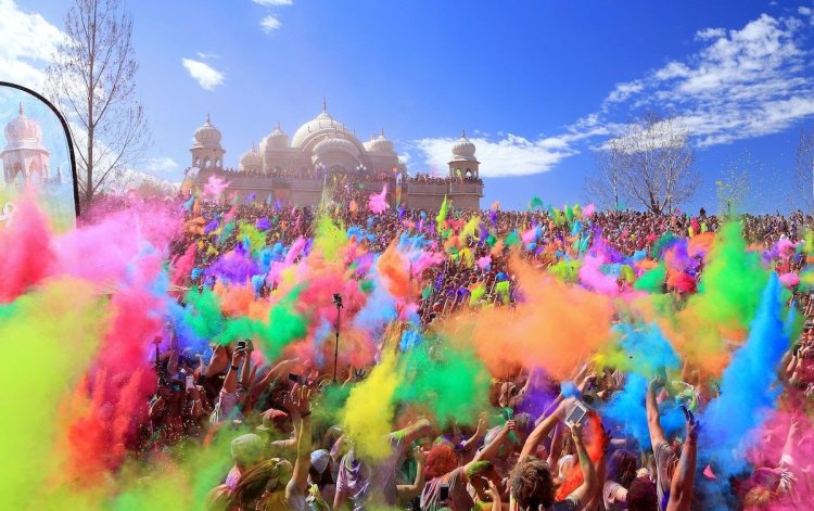 Lễ hội Holi festival Ấn Độ đầy màu sắc