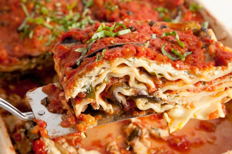 Lasagna ẩm thực Ý