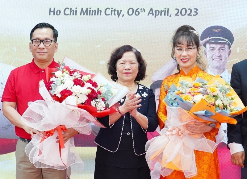 Ngày 06/04/2023, ông Đinh Việt Phương chính thức được bổ nhiệm vị trí Tổng Giám đốc Vietjet tại lễ ra quân triển khai kế hoặc năm 2023 của Vietjet. Bà Nguyễn Thị Phương Thảo được bầu làm chủ tịch HĐQT Vietjet.