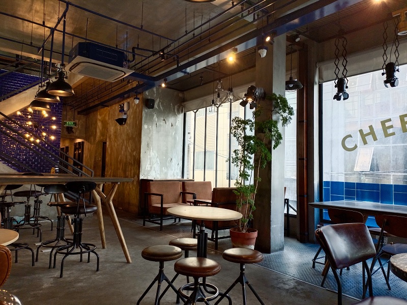 Cheese Coffee SVH - Quán cafe quận 10 yên tĩnh nằm trên đường Sư Vạn Hạnh.