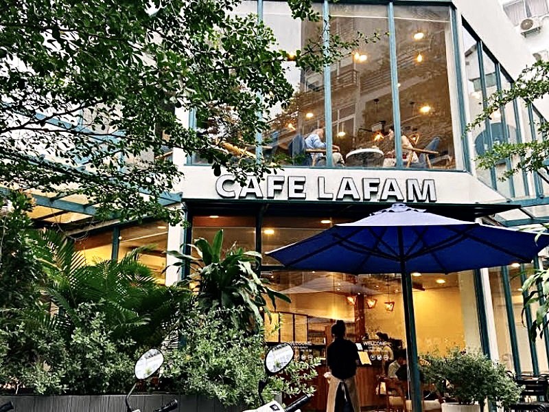 Lafam - Địa chỉ cafe sân vườn Phú Nhuận.