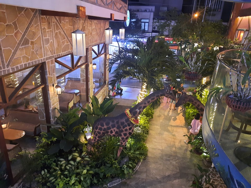 City Garden - Cafe sân vườn quận Tân Bình đông khách.