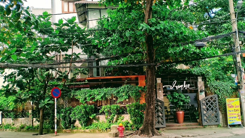 Cafe Vườn Lan - Không gian cafe sân vườn quận Tân Bình thoáng mát.