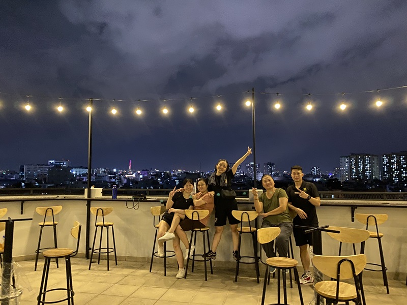 Happy Chill cafe sân thượng view đẹp ở Tân Phú.
