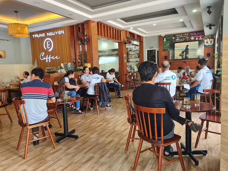 Trung nguyên E - Coffee Nguyễn Hữu Dật.