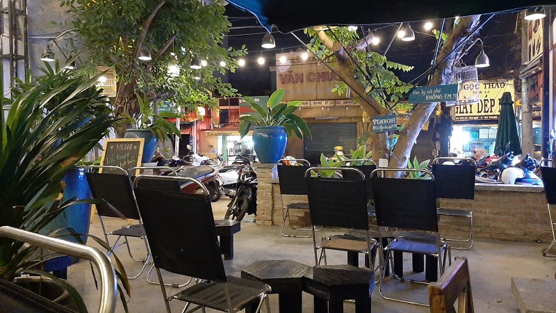 Gạch - Cafe 24h Tân Phú.