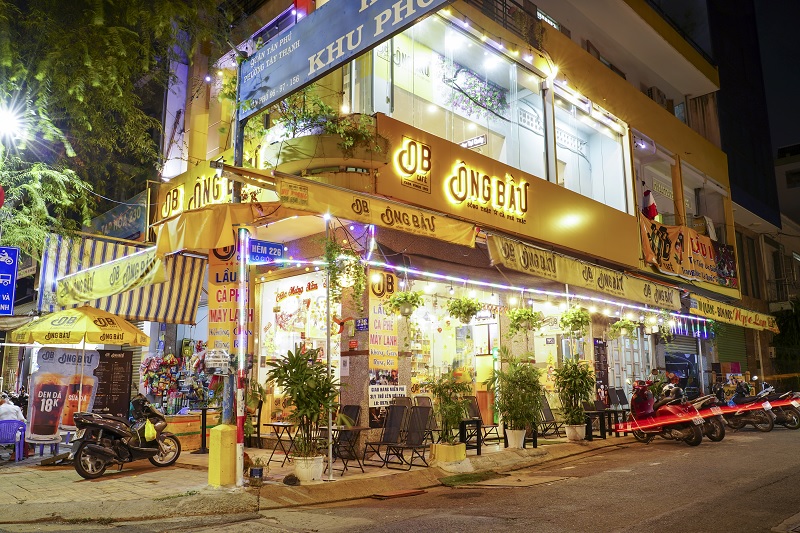 Cà Phê Ông Bầu - Cafe máy lạnh Tân Phú.